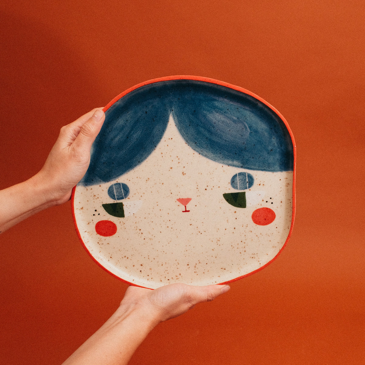 Side Eye Steph Blue Platter